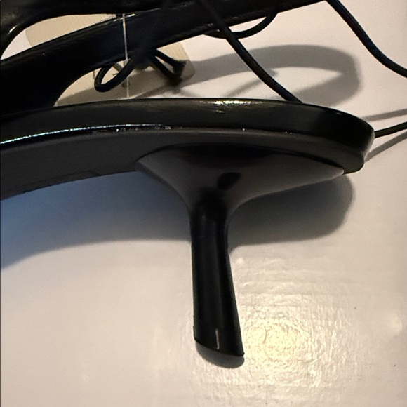 Worthington Black Pointed Toe Slingback Kitten Heels - Picture 11 of 11